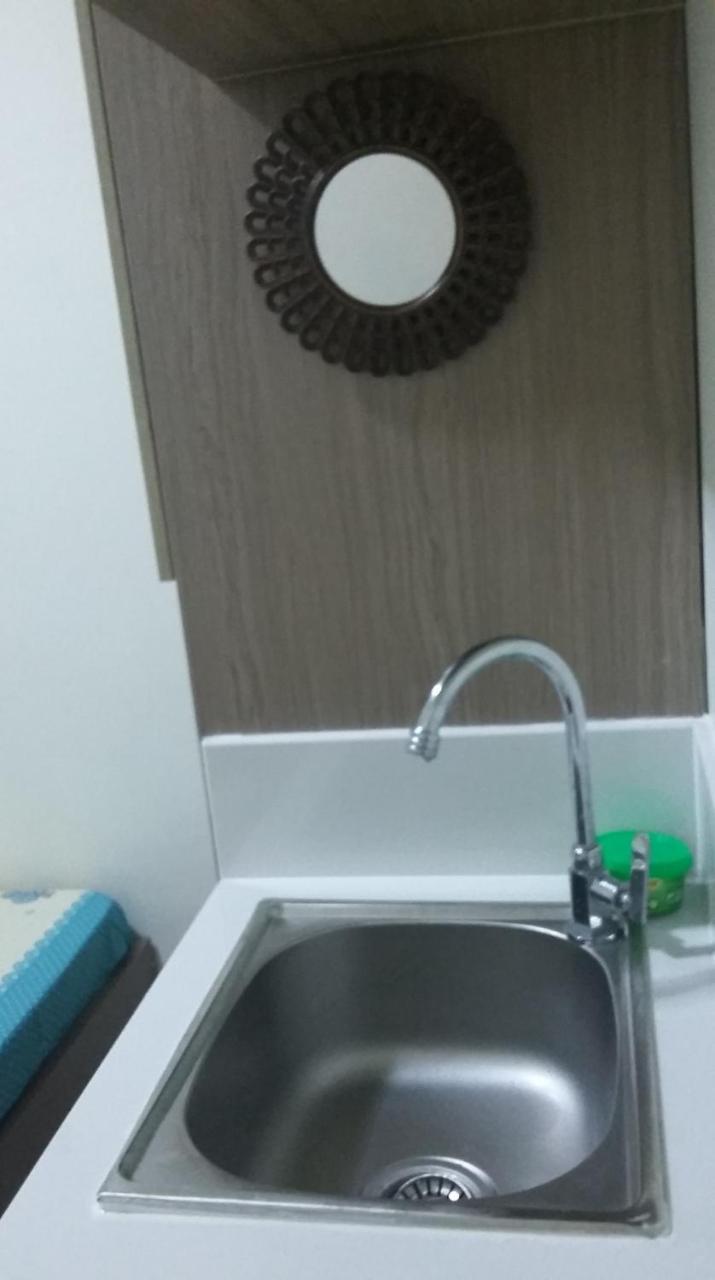 Urban Deca Tower @ Graceysplace Unit 4 Mandaluyong Манила Екстериор снимка
